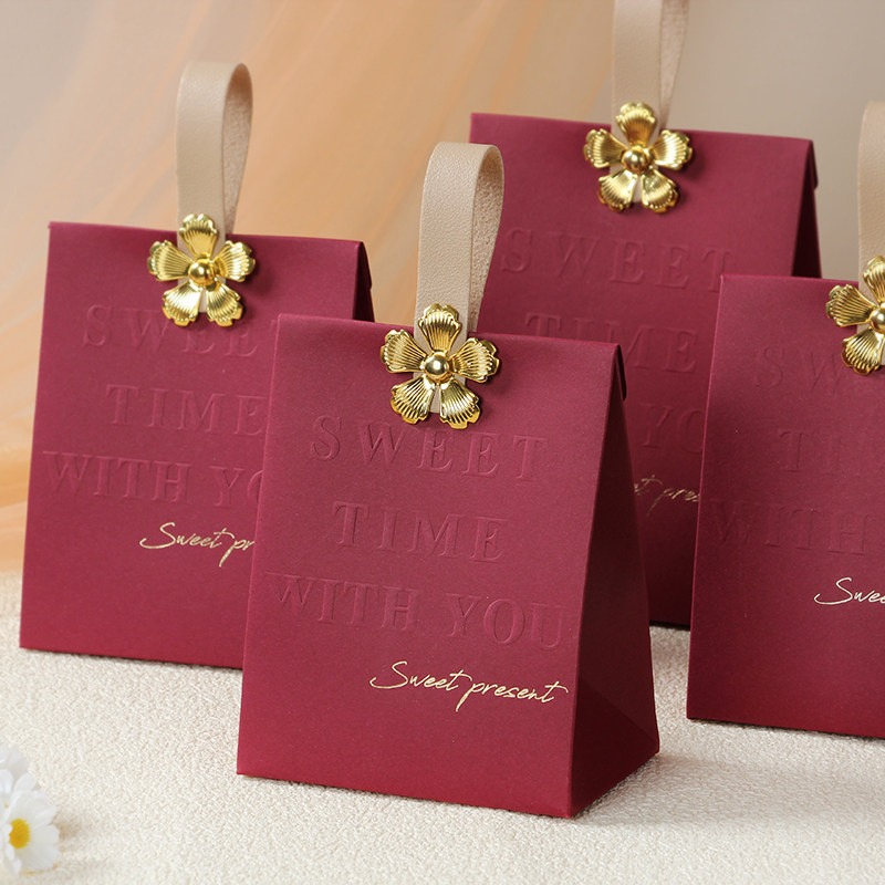 Event Party Box - 20/50 ชิ้น กล่องของขวัญสีแดงไวน์พรีเมียม ถุงบรรจุภัณฑ์แบบถือสำหรับงานแต่งงาน กล่องขนม ของชำร่วยงานปาร์ตี้